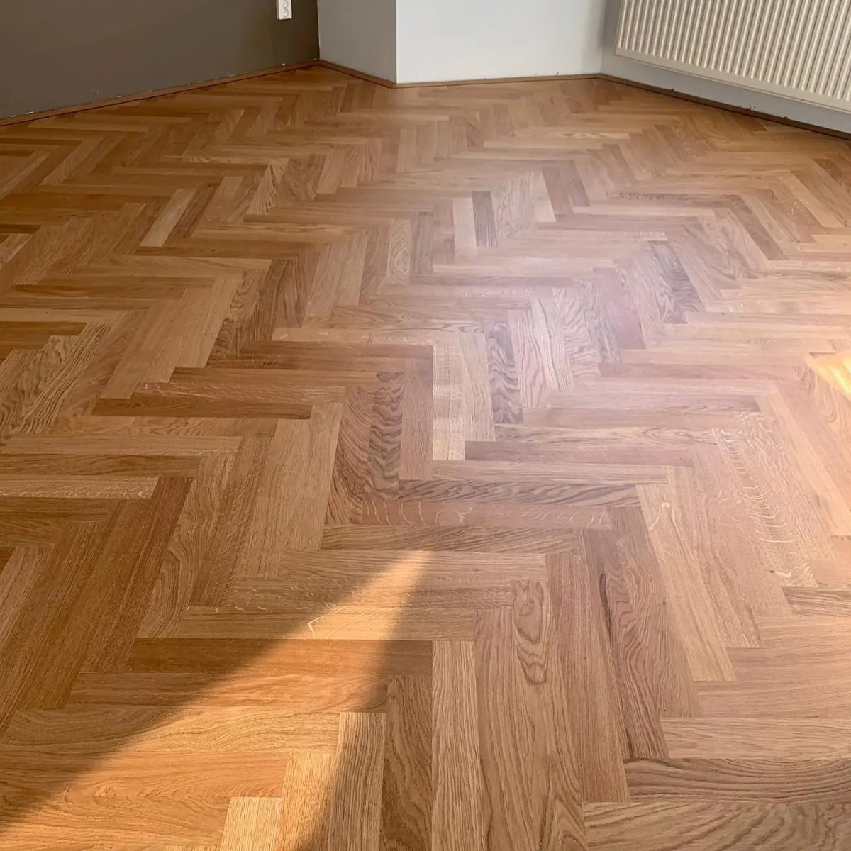 Eikenhouten visgraatvloer